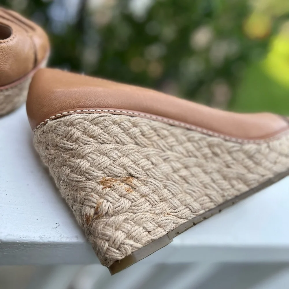 Banana Republic Tan Leather Wedge Peep-Toe